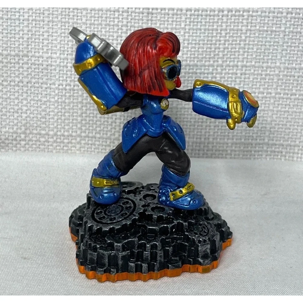 Skylanders Trap Team Gearshift Tech Element Figure Activision E4122 Blue